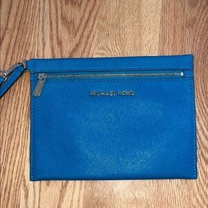 Michael Kors wristlet/clutch